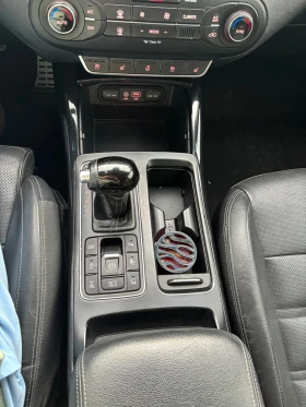Kia Sorento 2.2 Rebel - 15000 € / 29337.45 лв. - 68649314 12