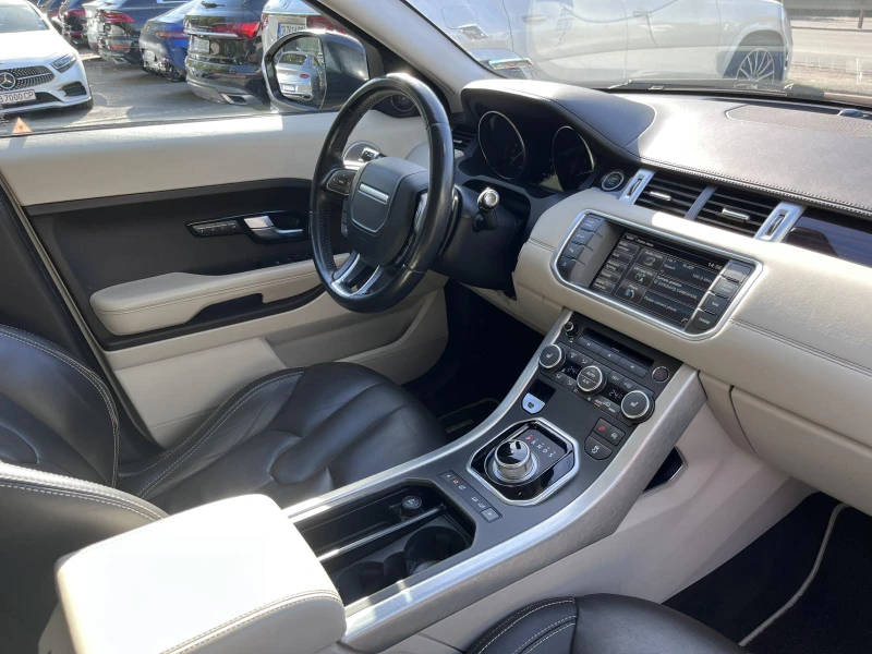 Land Rover Range Rover Evoque SI4, снимка 13 - Автомобили и джипове - 47705479