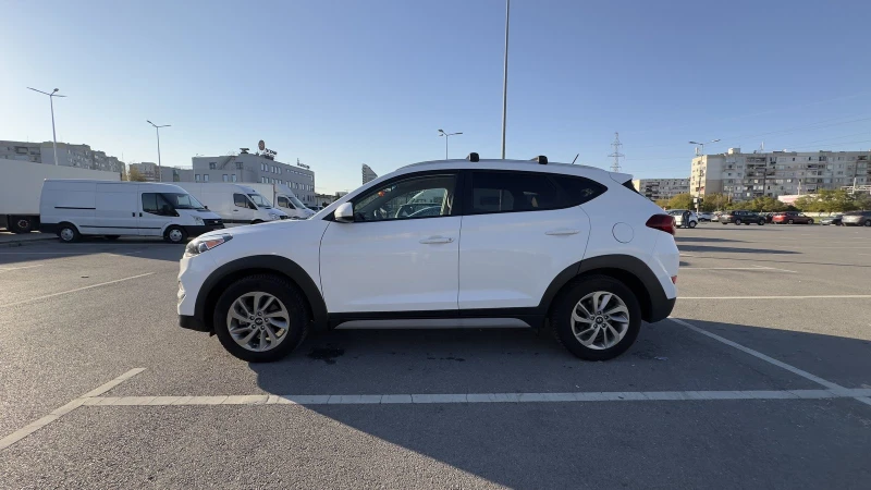 Hyundai Tucson 4х4, снимка 7 - Автомобили и джипове - 47871230