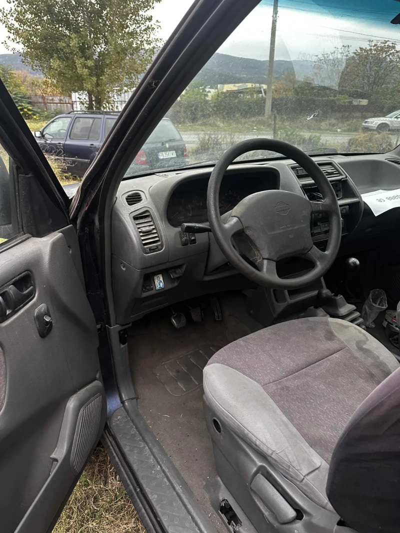 Nissan Terrano, снимка 3 - Автомобили и джипове - 52109302
