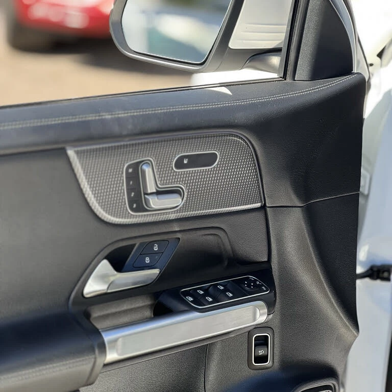 Mercedes-Benz GLB * * * DIGITAL* *  | Mobile.bg   15