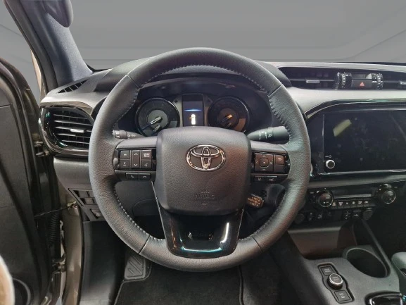 Toyota Hilux 4×4 Double Cab Invincible = NEW = Гаранция, снимка 7 - Автомобили и джипове - 52944951