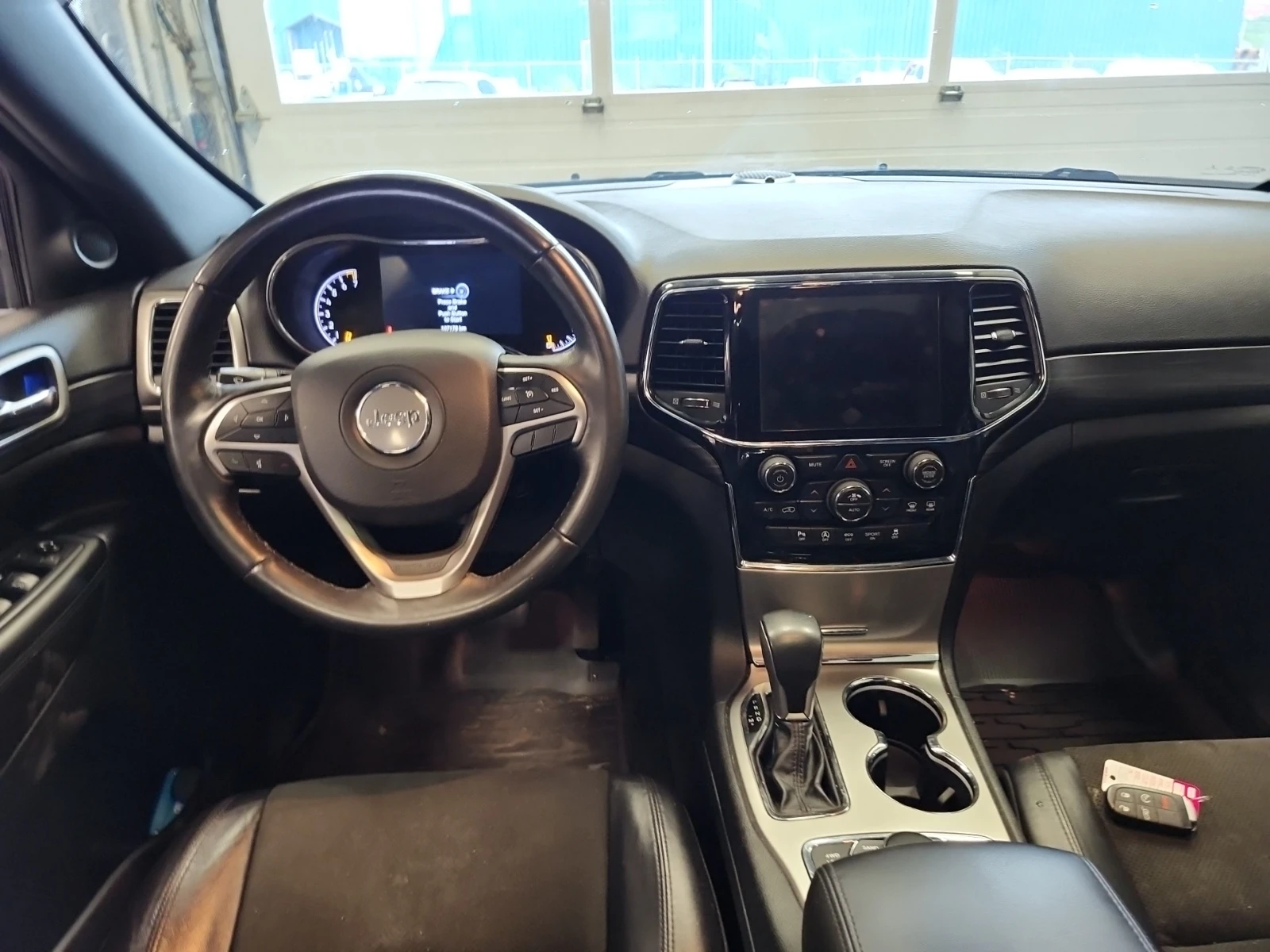 Jeep Grand cherokee * ALTITUDE * CARFAX * ОПЦИЯ ЗА ФИНАНСИРАНЕ  - изображение 6