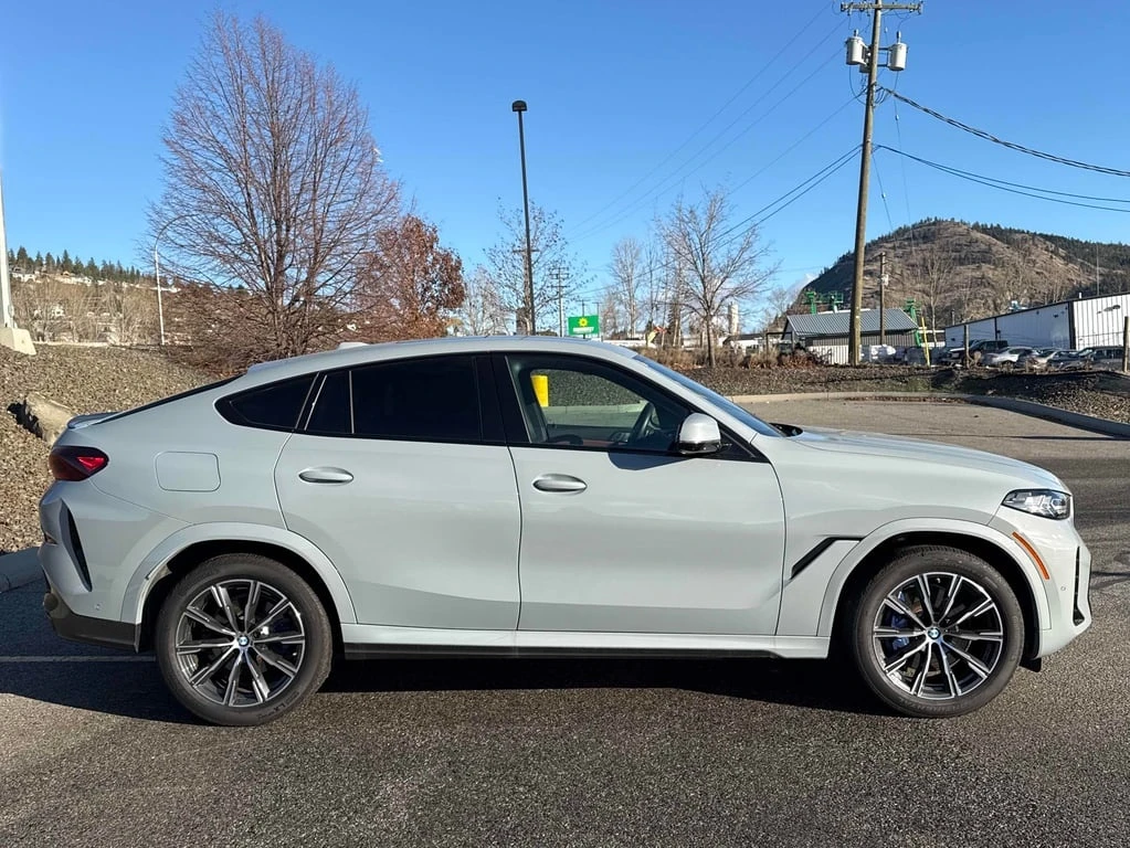 BMW X6 2024 xDrive40i * CARFAX * БЕЗ ПЪРВОНАЧАЛНА ВНОСКА - изображение 4