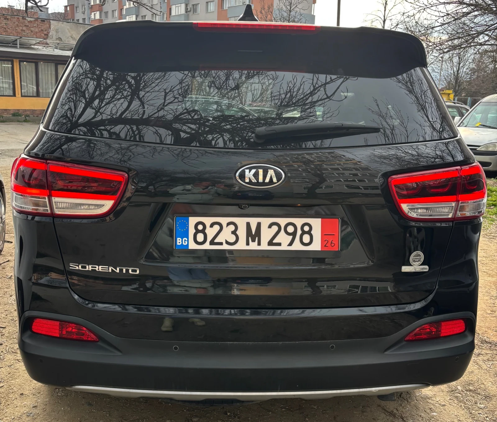 Kia Sorento 2.2 Rebel, снимка 2 - Автомобили и джипове - 53877491