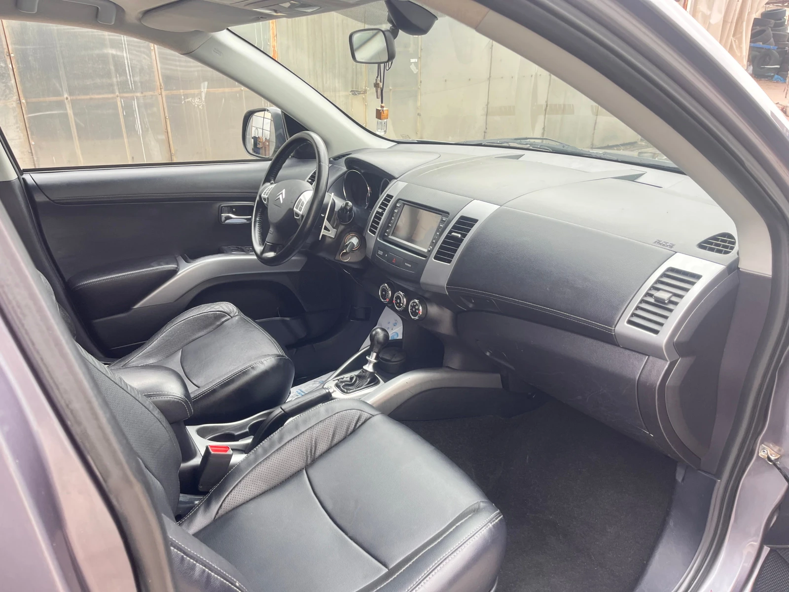 Citroen C-Crosser 4�4  AUTOMATIC 6+ 1 ����� ��� ����  | Mobile.bg � ����������� 10