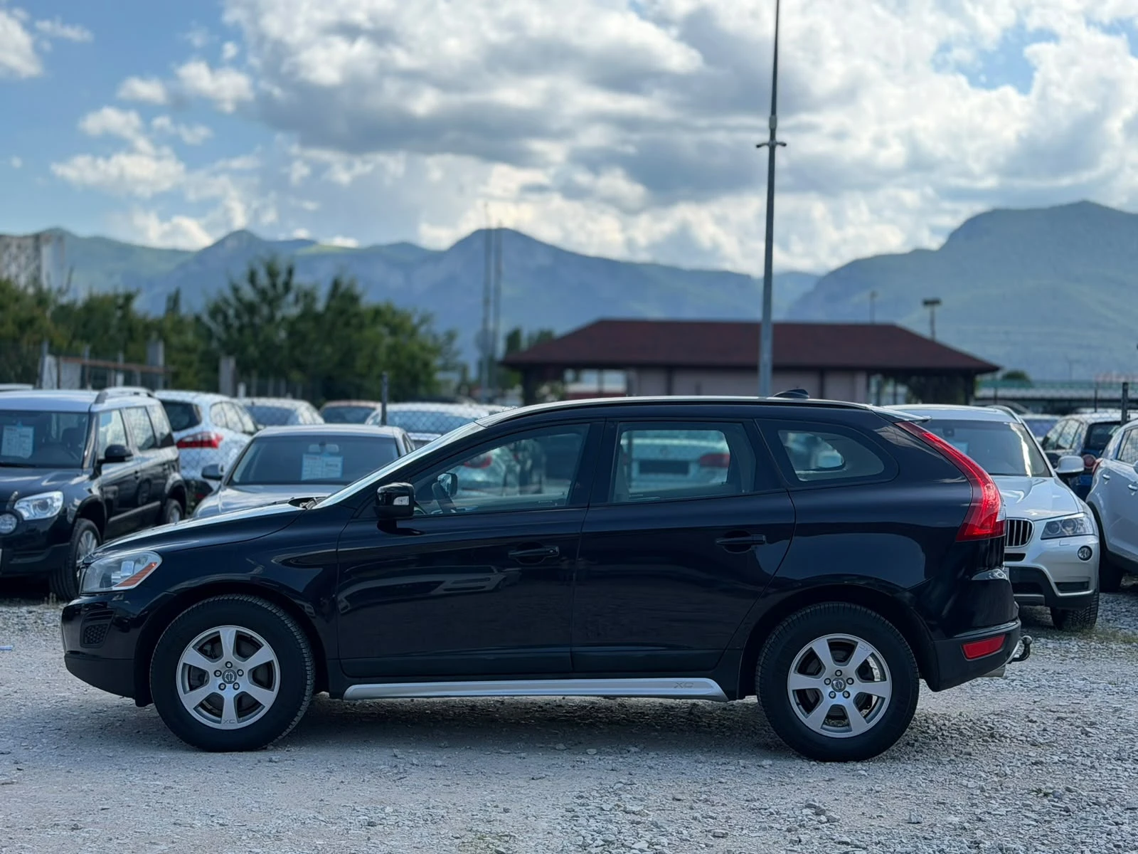 Volvo XC60 2.4D5 Италия АWD, снимка 6 - Автомобили и джипове - 54855300