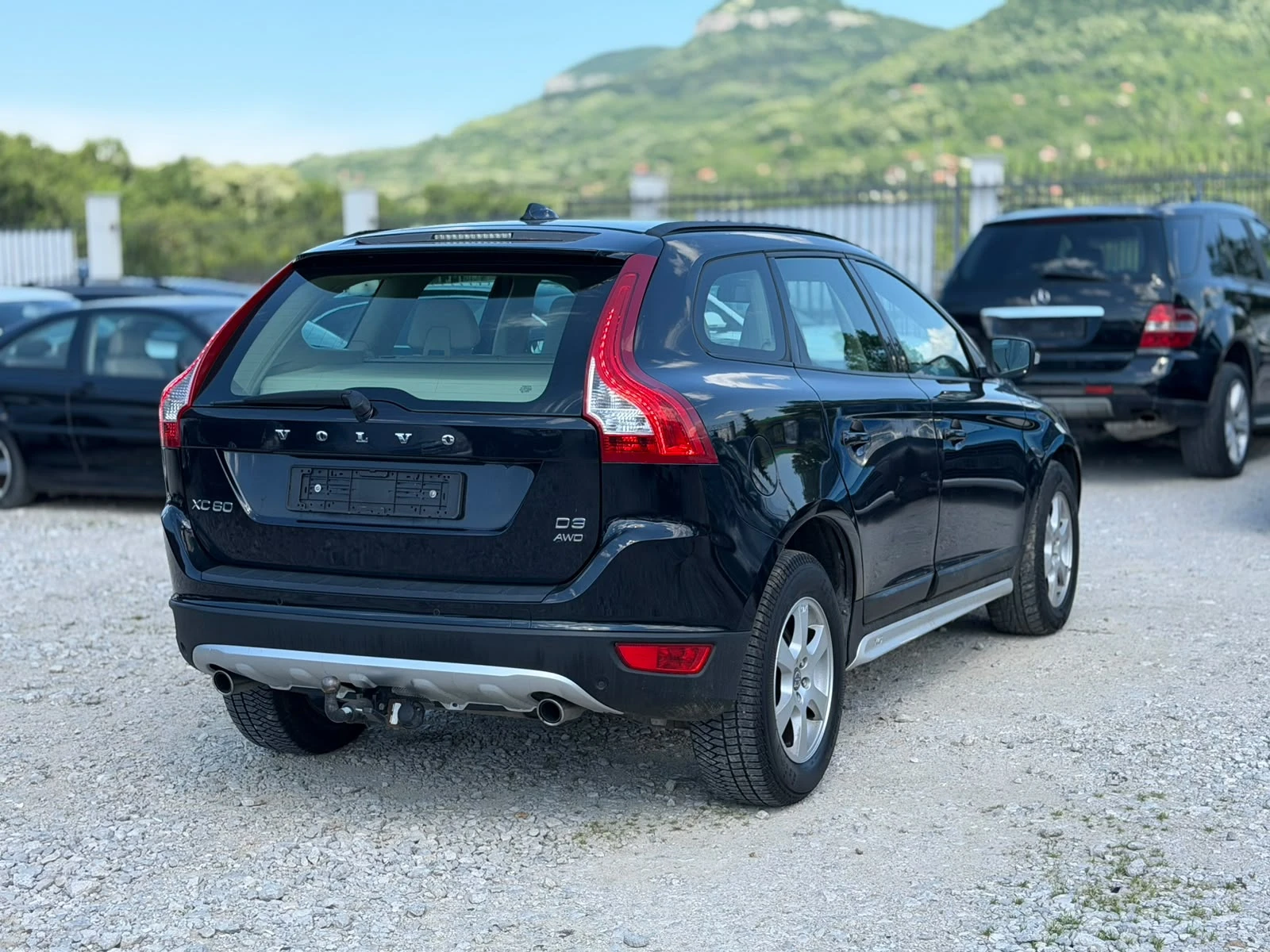 Volvo XC60 2.4D5 Италия АWD, снимка 4 - Автомобили и джипове - 54855300