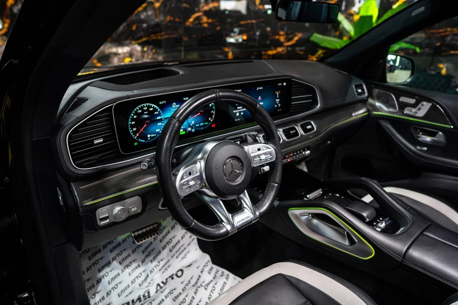 Mercedes-Benz GLE 63 AMG S 4MATIC+ V8 BITURBO LED ПАНО BURM ЛИЗИНГ 100%, снимка 12 - Автомобили и джипове - 54937099