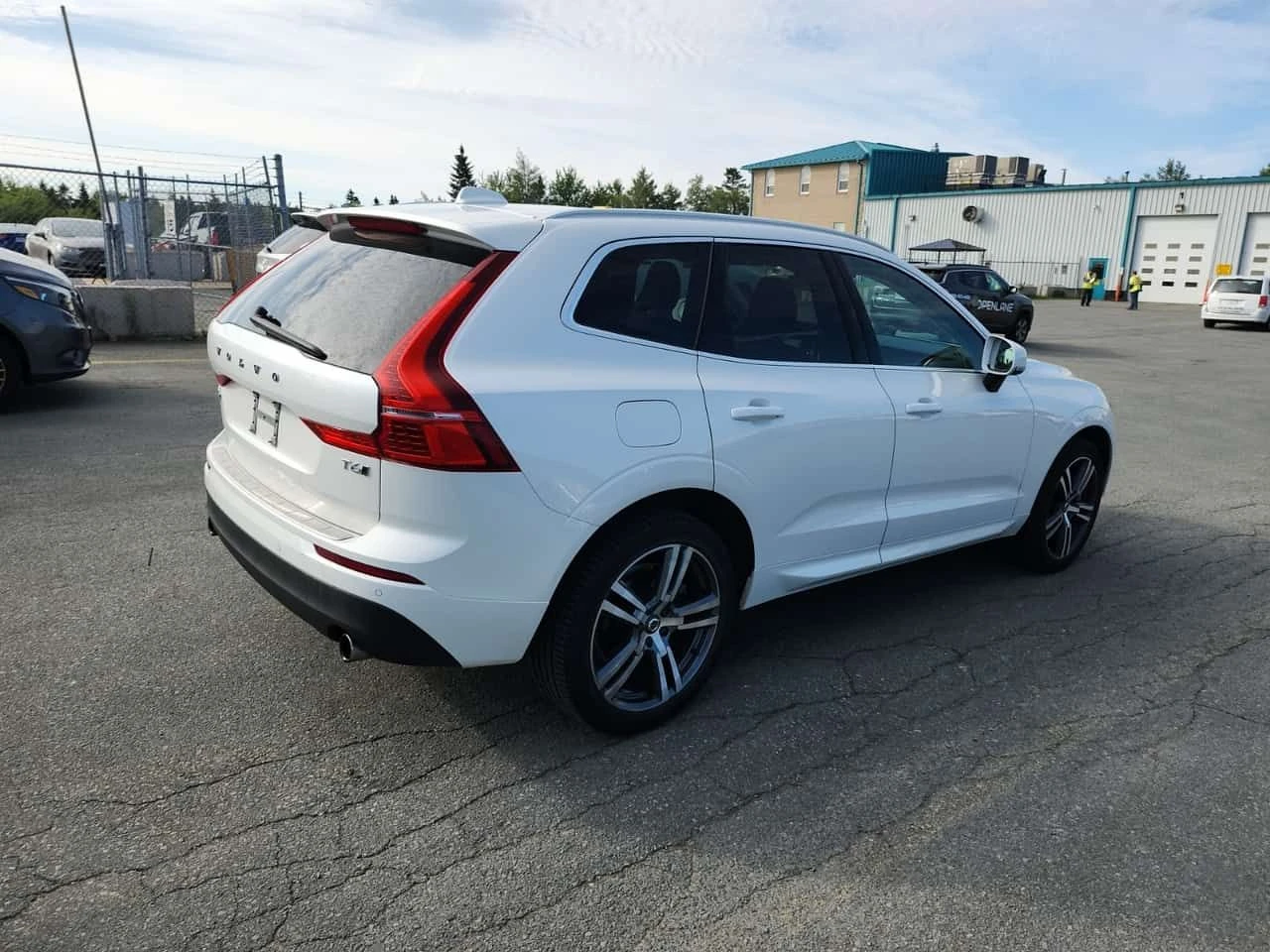 Volvo XC60 * MOMENTUM * CARFAX * ЦЕНА ДО БГ, снимка 3 - Автомобили и джипове - 55484673