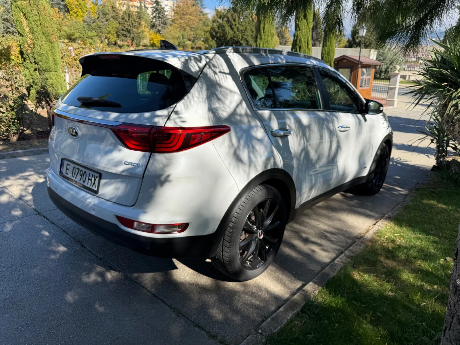 Kia Sportage 2.0CRDI ПАНОРАМА ТОП ЛИЗИНГ 4х4, снимка 8 - Автомобили и джипове - 56688359