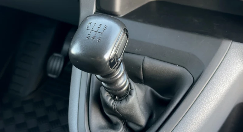 Peugeot Expert MAXI 2.0HDi 125кс.6ск., снимка 14 - Бусове и автобуси - 52855719