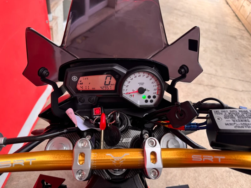 Yamaha FZ8, снимка 9 - Мотоциклети и мототехника - 52208482