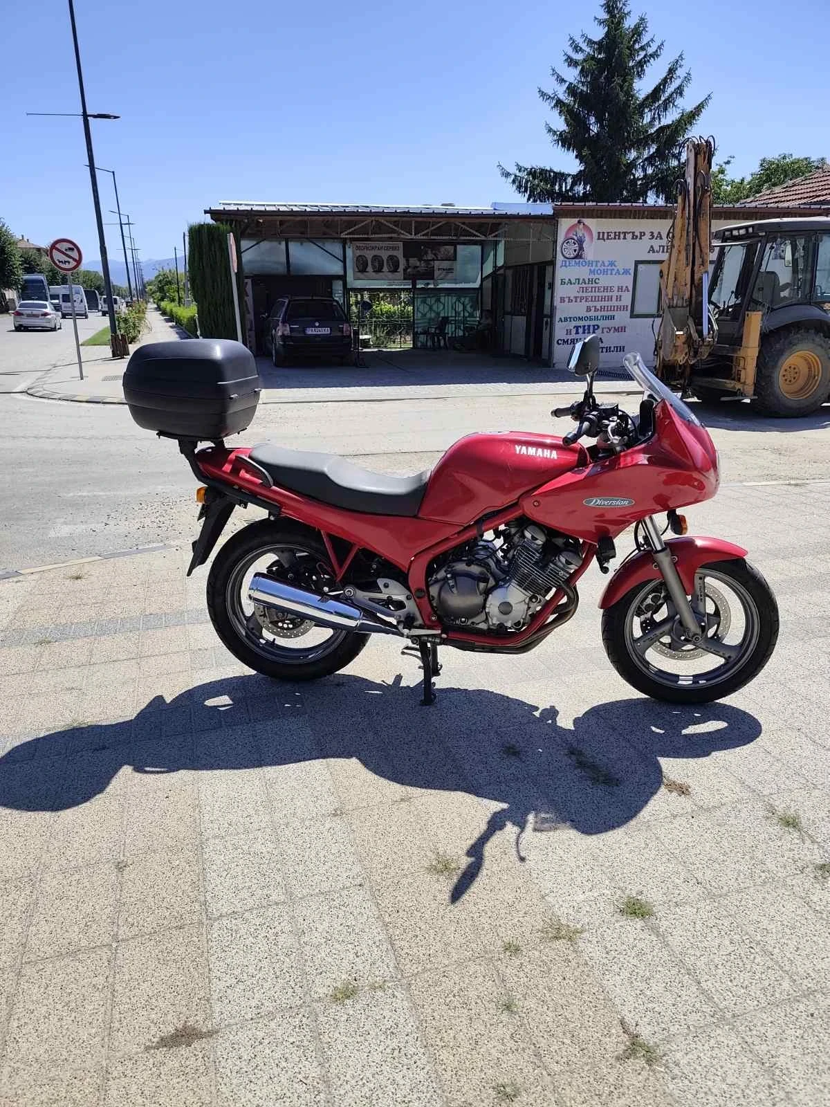 Yamaha XJ6