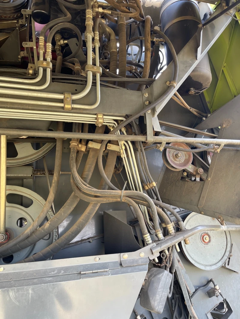 Комбайн Claas Lexion580, снимка 7 - Селскостопанска техника - 52067610