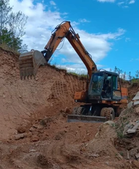 Багер Case/Poclain  - изображение 1