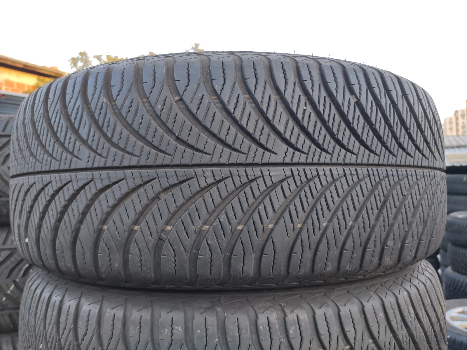  215/55R17 | Mobile.bg   1