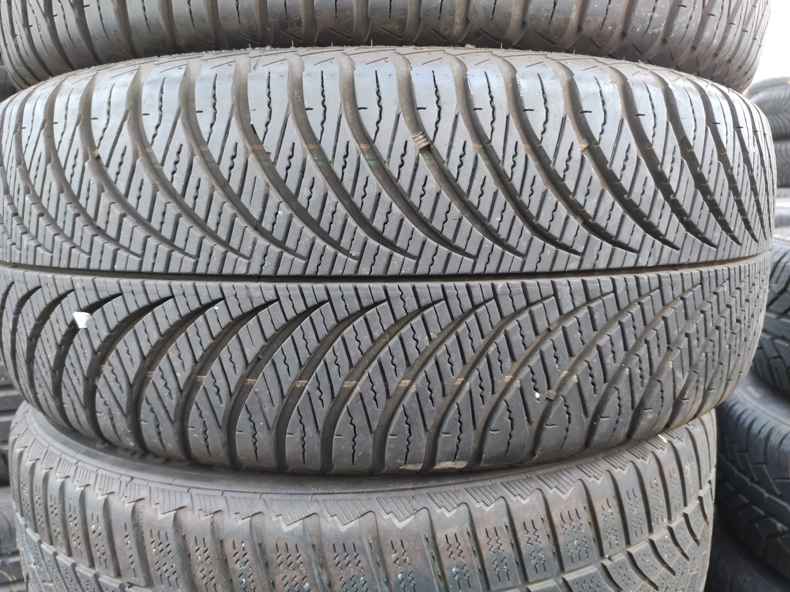  215/55R17 | Mobile.bg   4