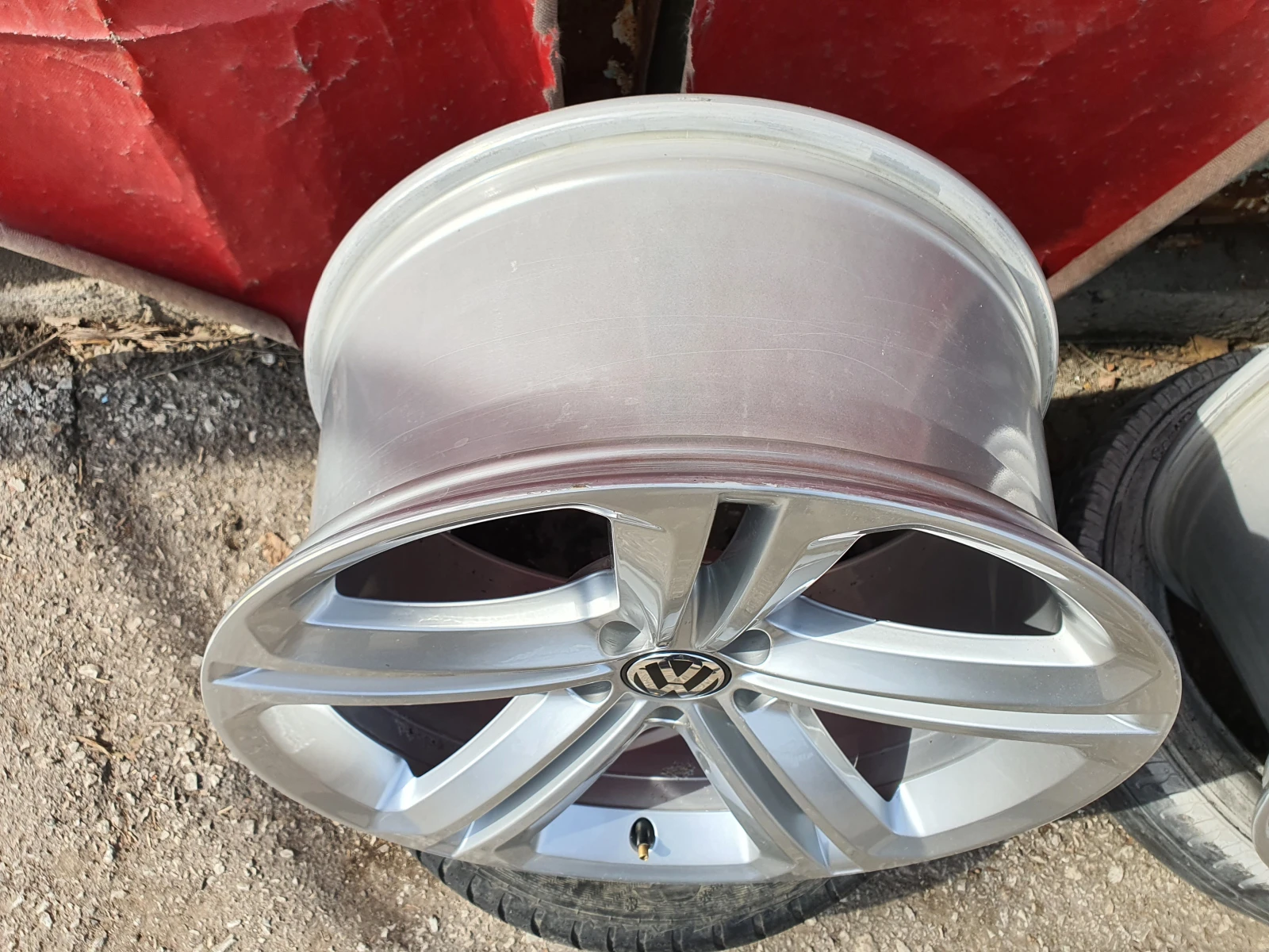 Джанти за VW Tiguan, снимка 5 - Гуми и джанти - 53876170