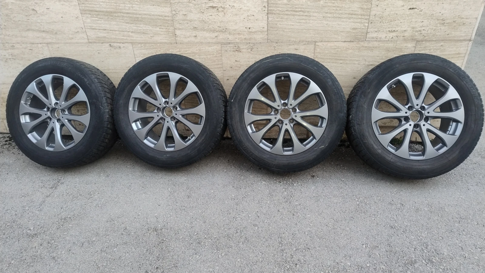 Гуми с джанти Bridgestone 235/60R18