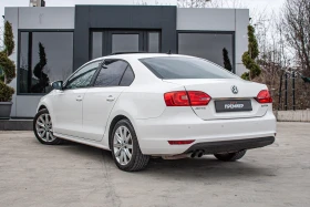 VW Jetta 2.0TDI - АВТОМАТИК - НОВ МАХОВИК - 6М ГАРАНЦИЯ!, снимка 3