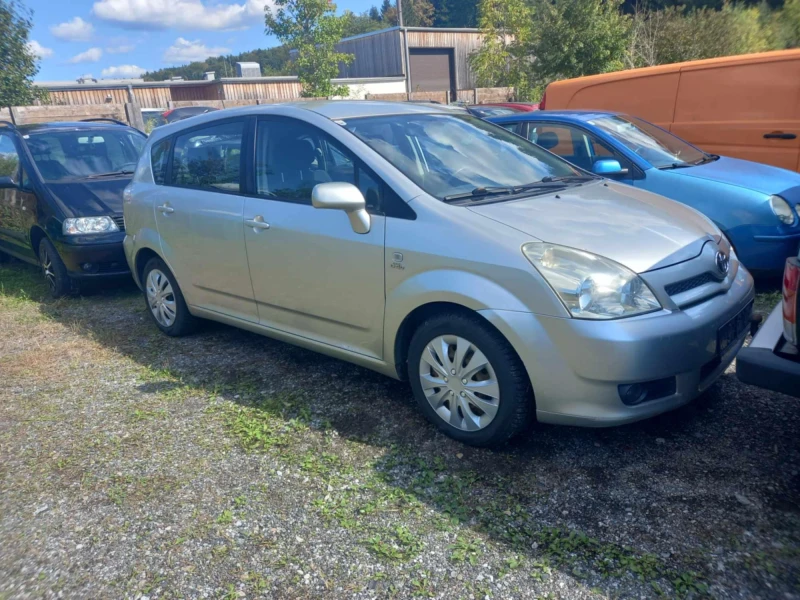 Toyota Corolla verso d4d, снимка 5 - Автомобили и джипове - 47722101