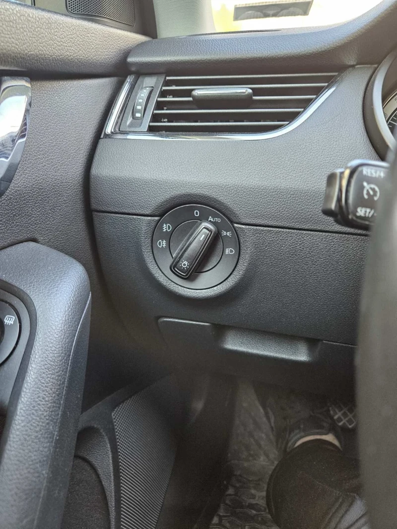 Skoda Octavia, снимка 7 - Автомобили и джипове - 52403216