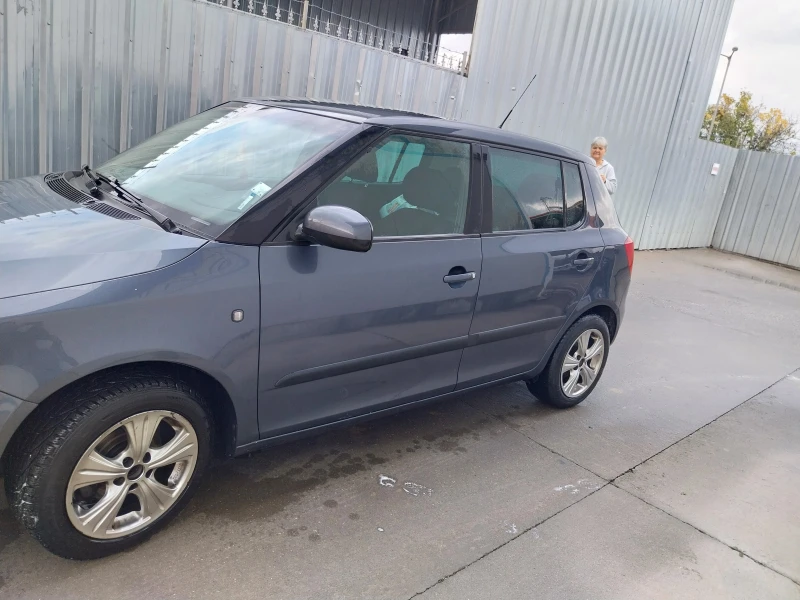 Skoda Fabia, снимка 2 - Автомобили и джипове - 52470270