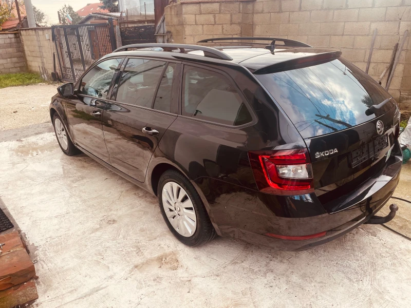Skoda Octavia 1.5 G-TEC МЕТАН, НАВИ, снимка 4 - Автомобили и джипове - 52555399