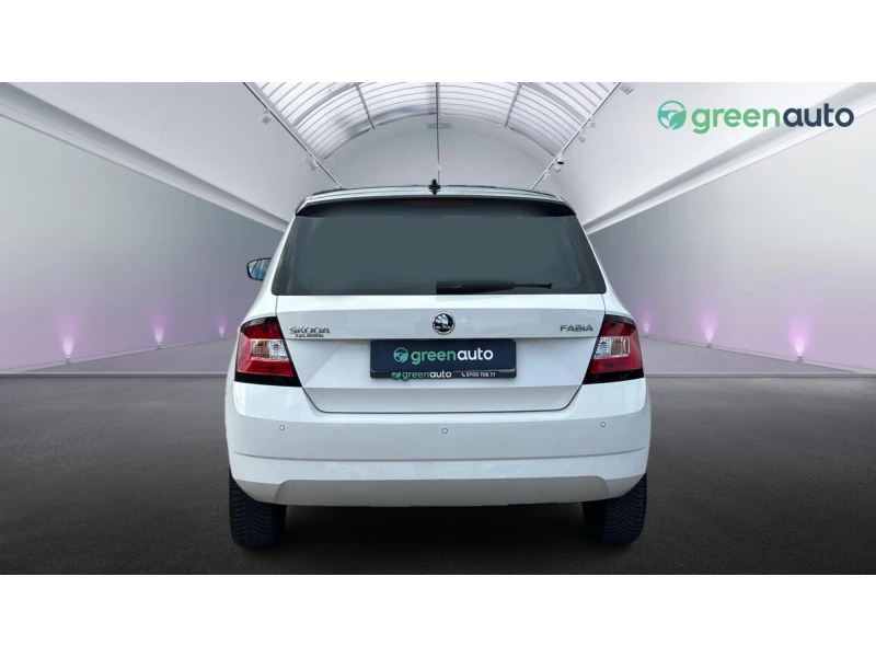 Skoda Fabia 1.2  TSi, Месечна вноска от 444 лв., снимка 4 - Автомобили и джипове - 52829572