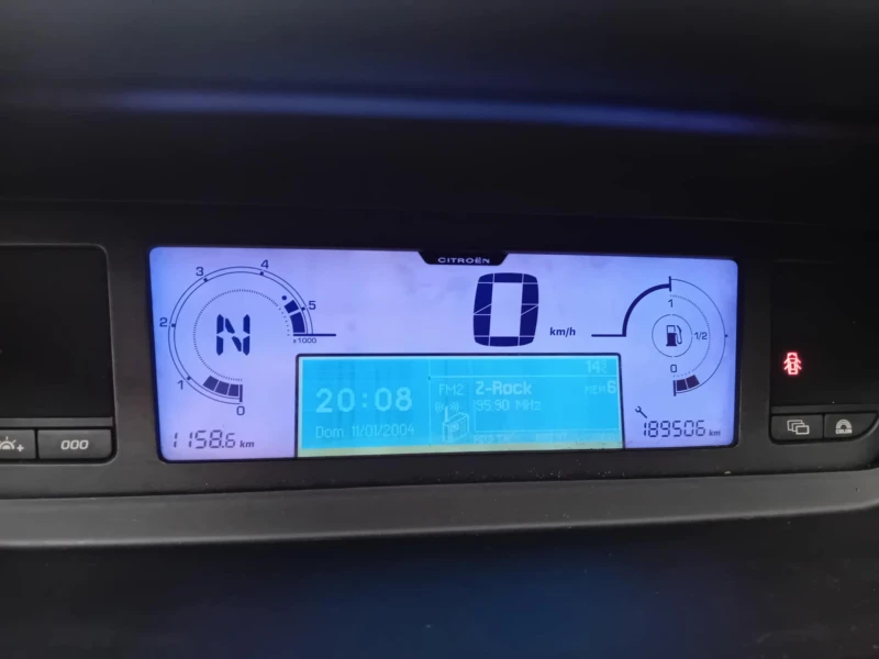 Citroen Grand C4 Picasso, снимка 11 - Автомобили и джипове - 53015164