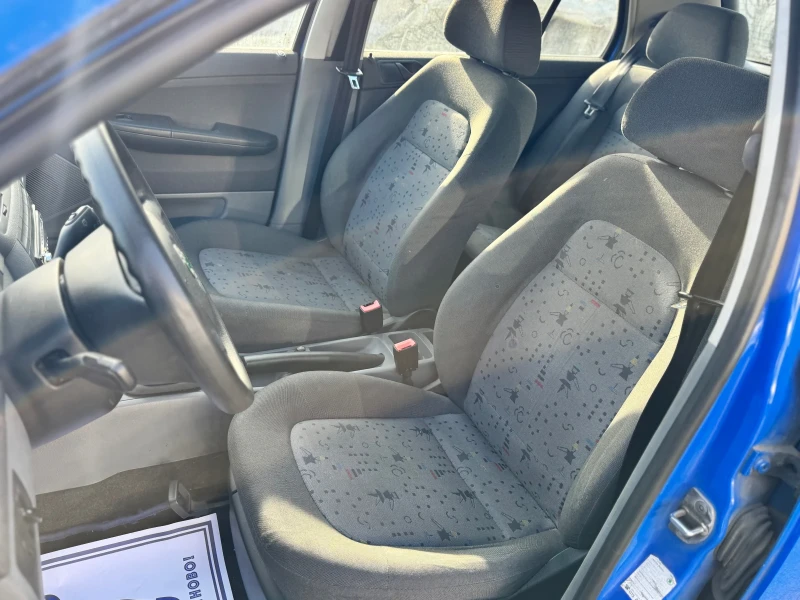 Skoda Fabia 1.2 HTP, снимка 4 - Автомобили и джипове - 53024776