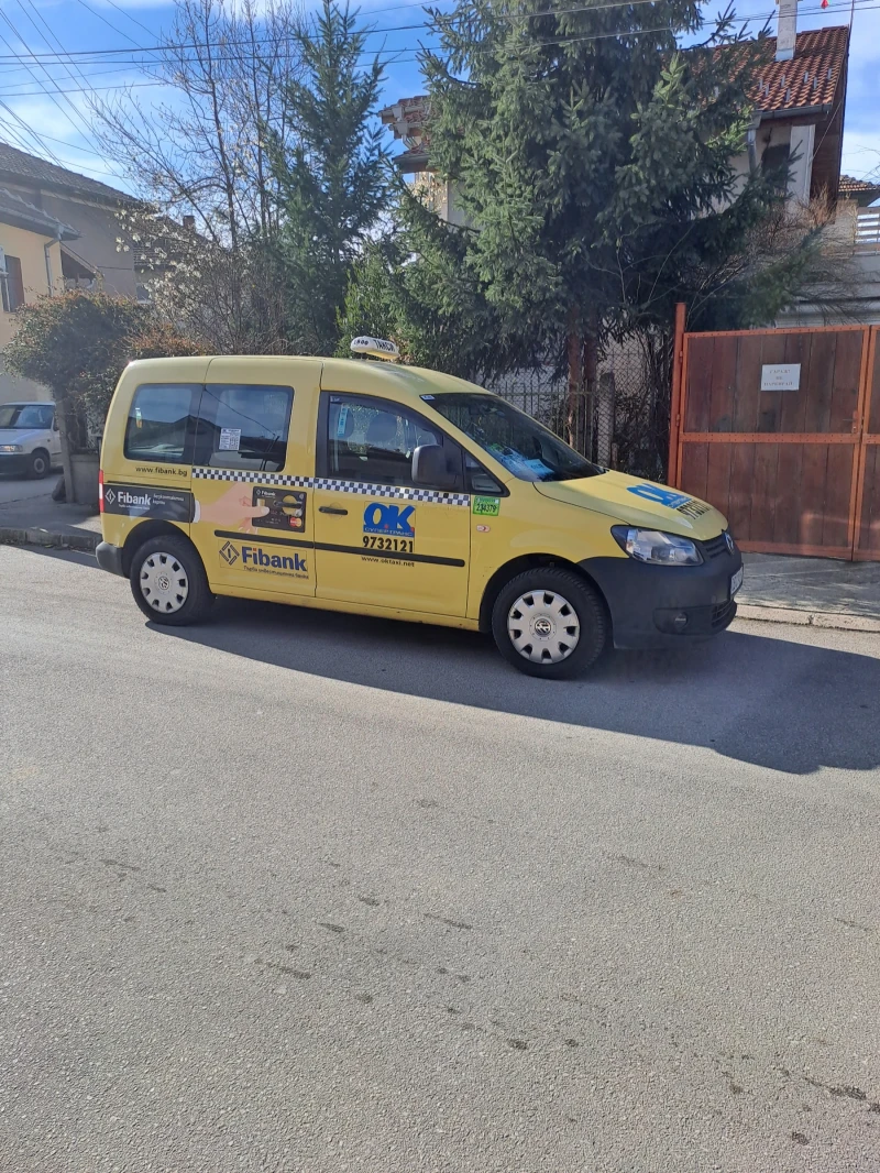 VW Caddy 2.0, снимка 10 - Автомобили и джипове - 53345218