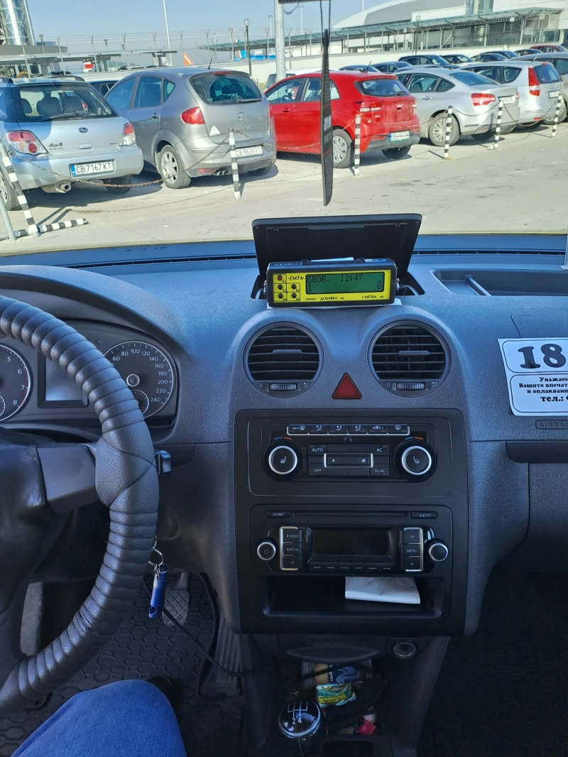 VW Caddy 2.0, снимка 11 - Автомобили и джипове - 53345218