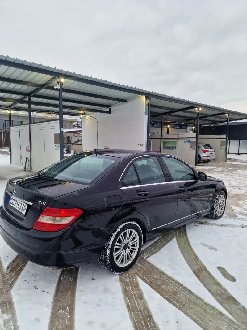 Mercedes-Benz C 220, снимка 4 - Автомобили и джипове - 53359883