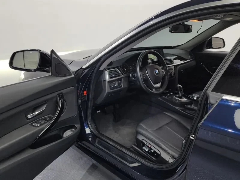 BMW 320 d, снимка 10 - Автомобили и джипове - 55144819