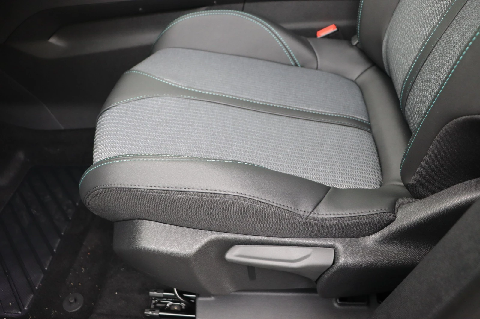 Peugeot 5008 !1.5HDI/131HP/ALLURE/NAVI/CAM/LED/7SEATS/trg | Mobile.bg   13