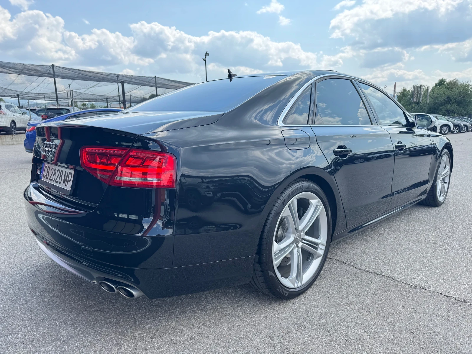 Audi S8 MATRIX-CARBON-CERAMIC-B&O-360* CAM-ОБДУХВАНЕ-ТОП - изображение 4