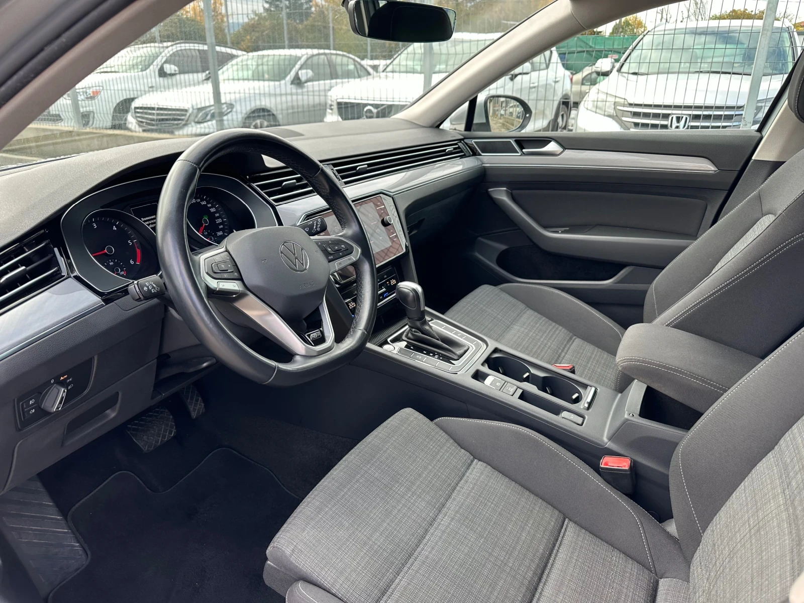 VW Passat 2.0_DSG_Rline - изображение 7