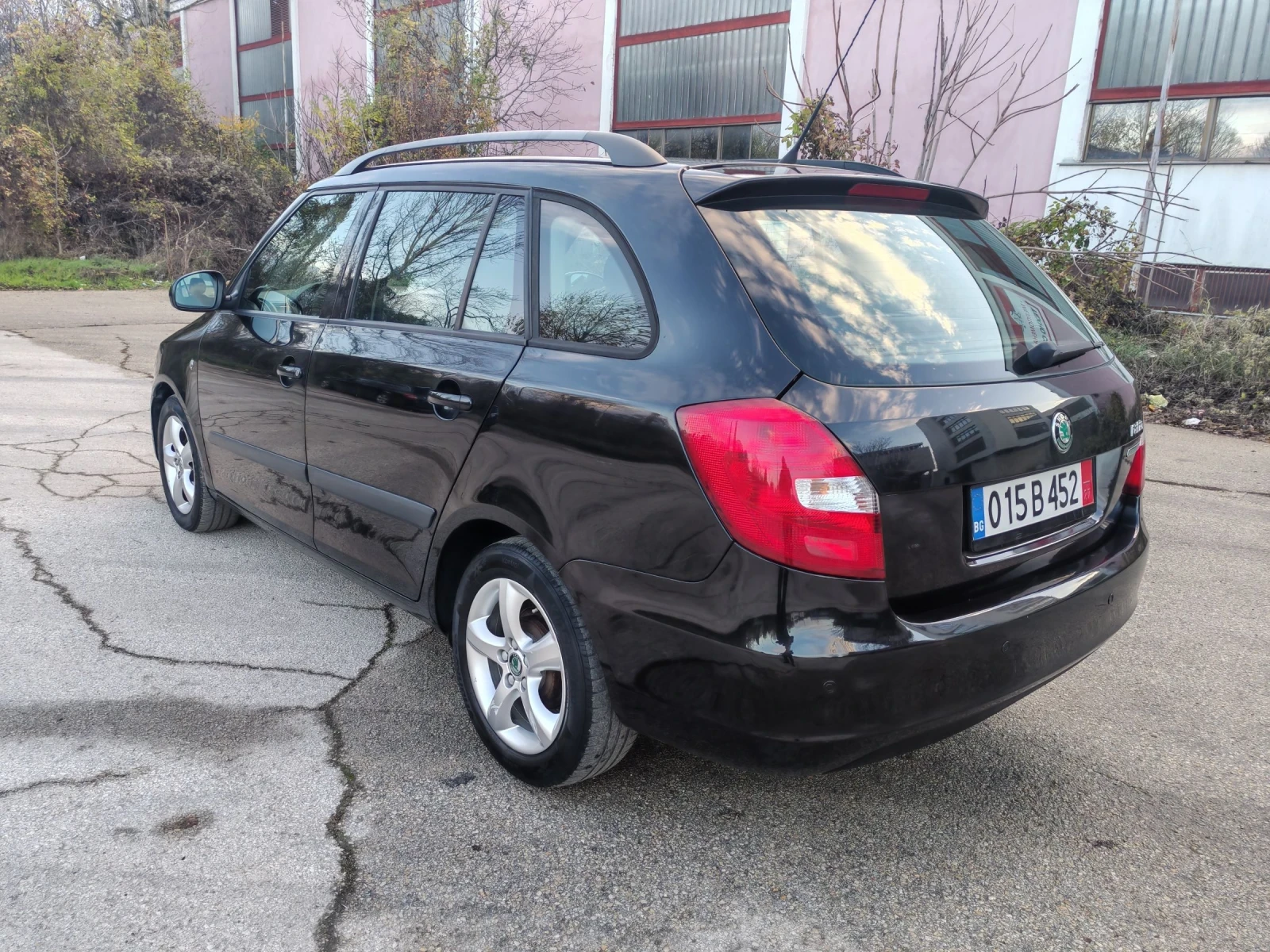 Skoda Fabia 1.2TDI 2011 - изображение 8