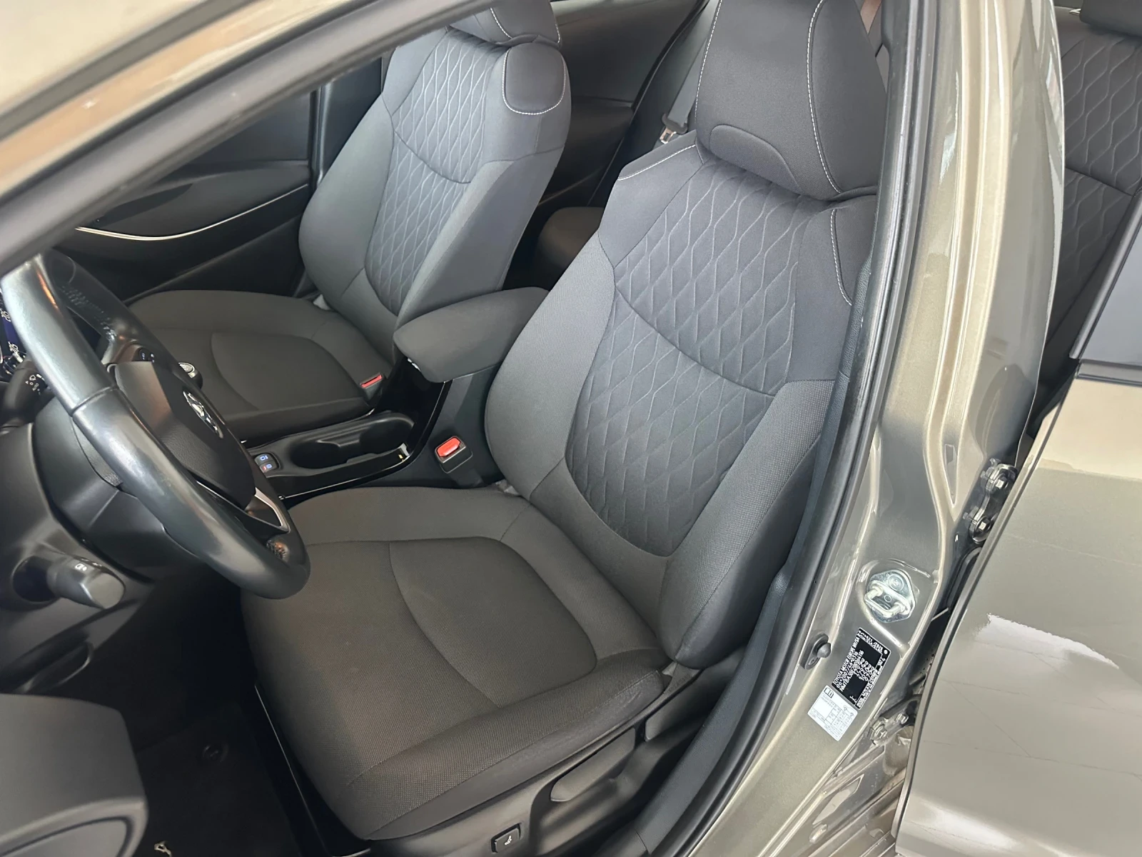 Toyota Corolla Executive - изображение 9