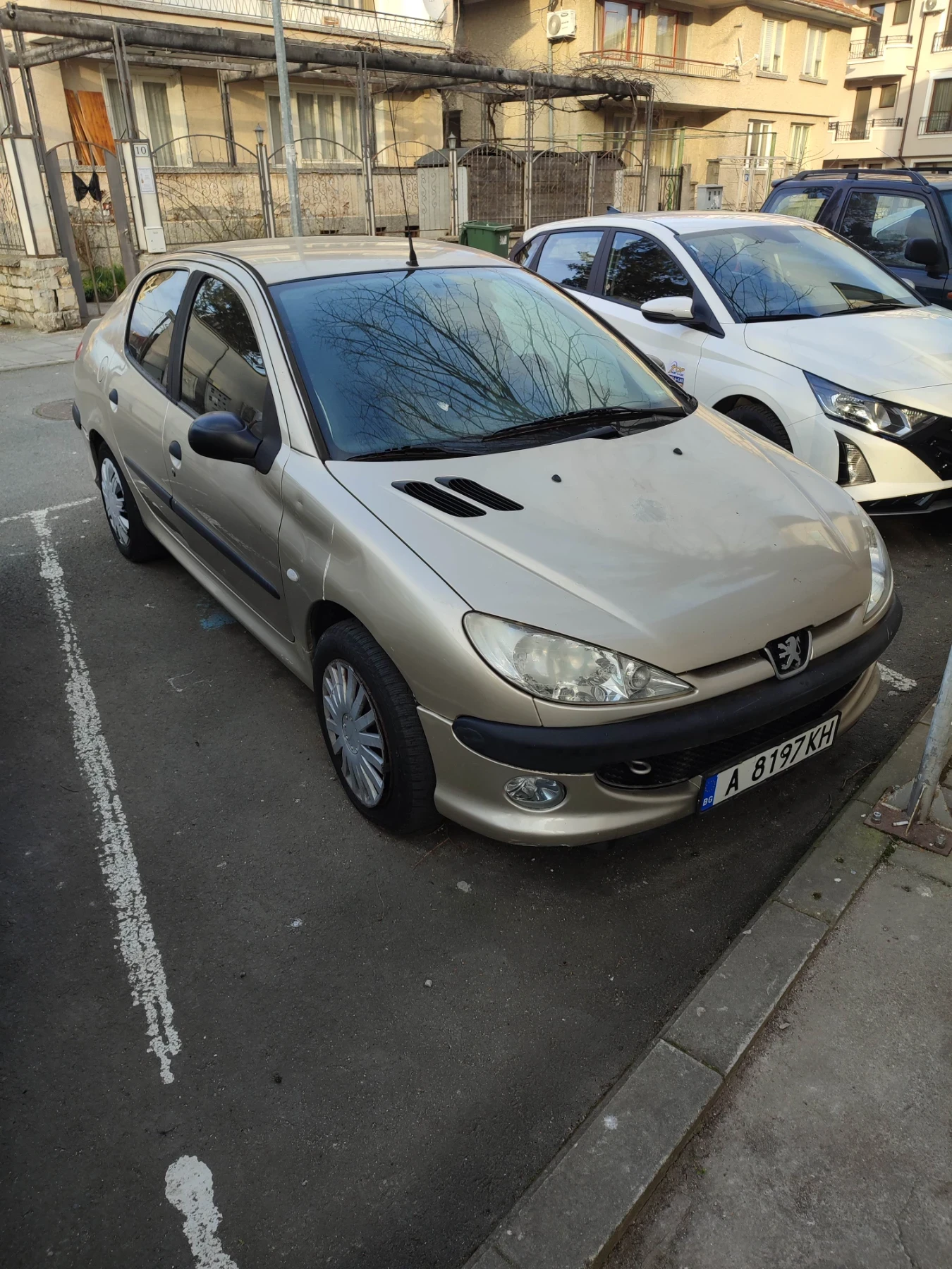 Peugeot 206 Седан 4врати