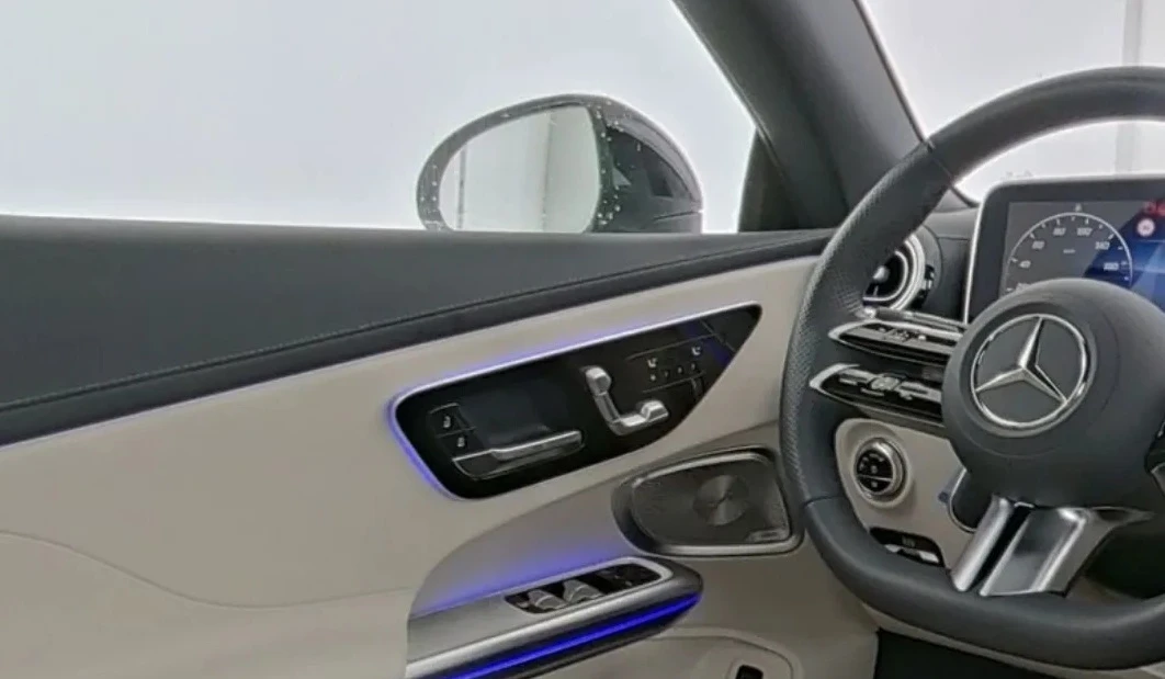 Mercedes-Benz CLE 200, снимка 5 - Автомобили и джипове - 54143160