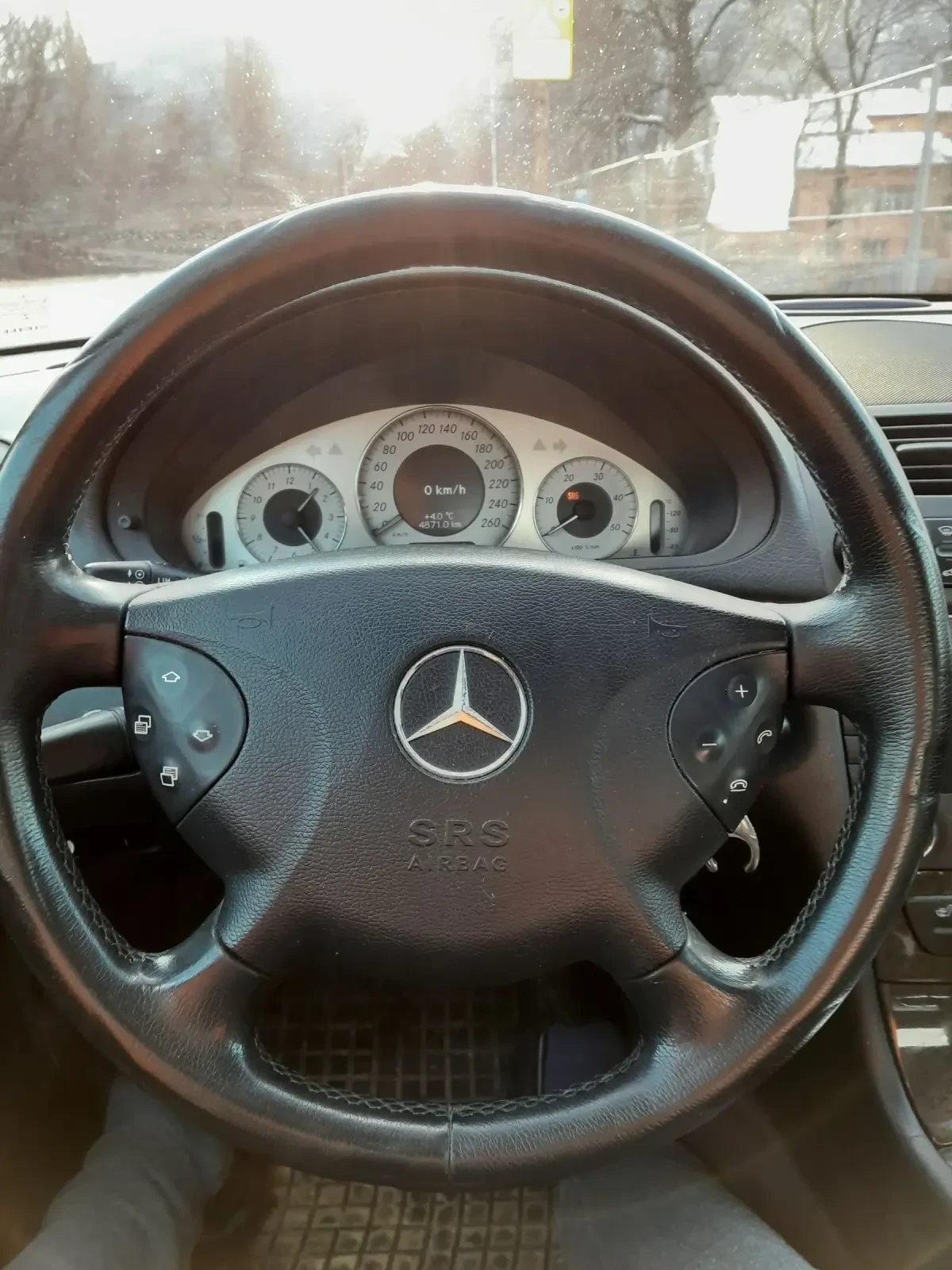 Mercedes-Benz E 270, снимка 3 - Автомобили и джипове - 54180209