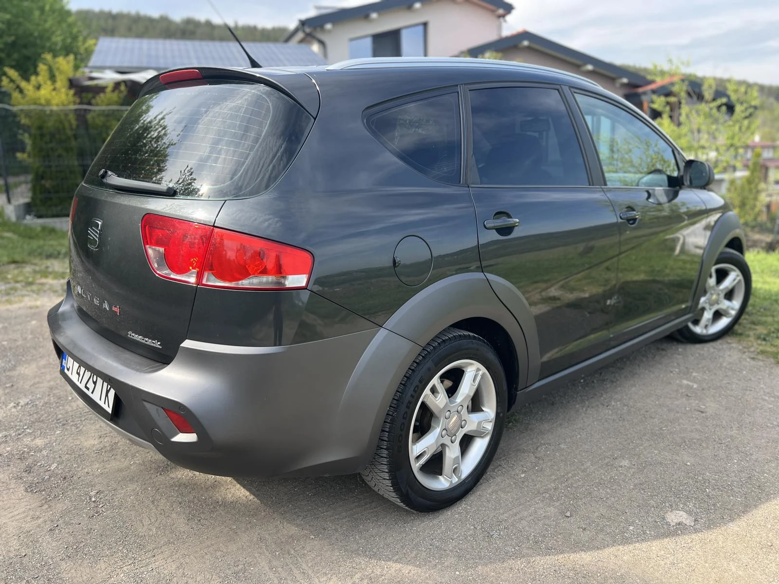 Seat Altea 2.0 TFSI, снимка 5 - Автомобили и джипове - 54457794