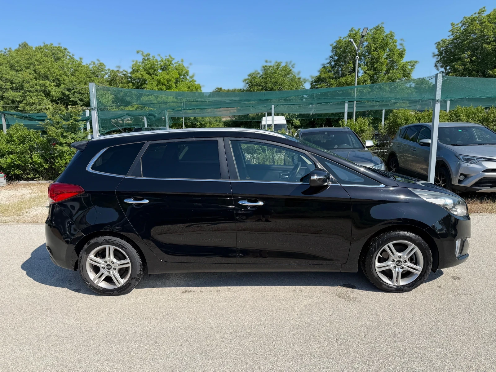 Kia Carens 1.6i ��������� 7 ������ | Mobile.bg � ����������� 7