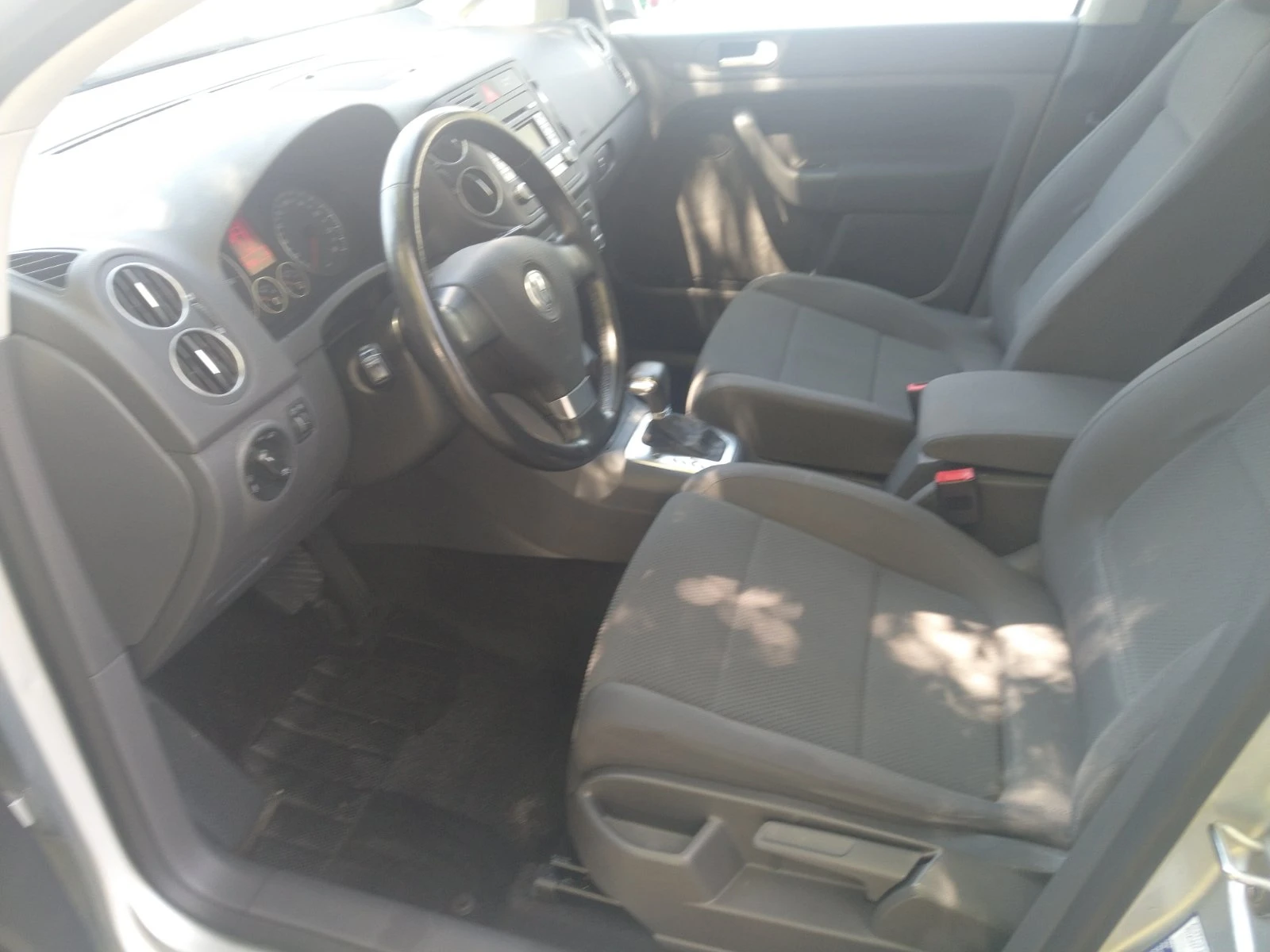 VW Golf Plus 1.9TDi, снимка 7 - Автомобили и джипове - 54704806