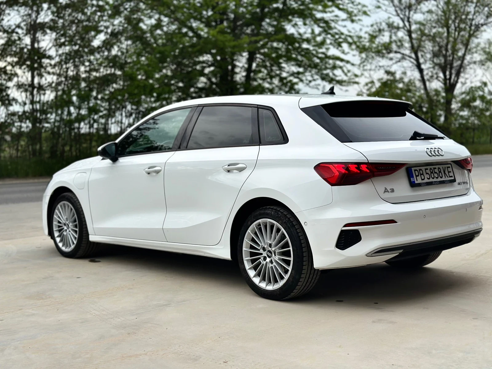 Audi A3 40 TFSI HYBRID , снимка 3 - Автомобили и джипове - 54960362