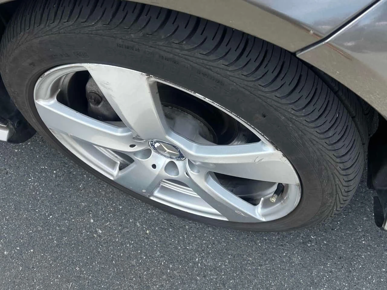 Mercedes-Benz E 350 * Wagon * 3.5 V6 4matic* CARFAX * 80k km ! * , снимка 9 - Автомобили и джипове - 55207700
