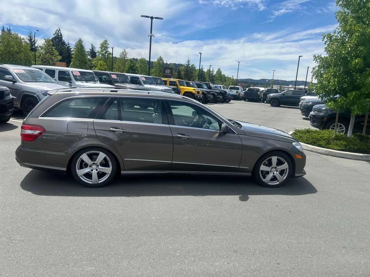 Mercedes-Benz E 350 * Wagon * 3.5 V6 4matic* CARFAX * 80k km ! * , снимка 5 - Автомобили и джипове - 55207700